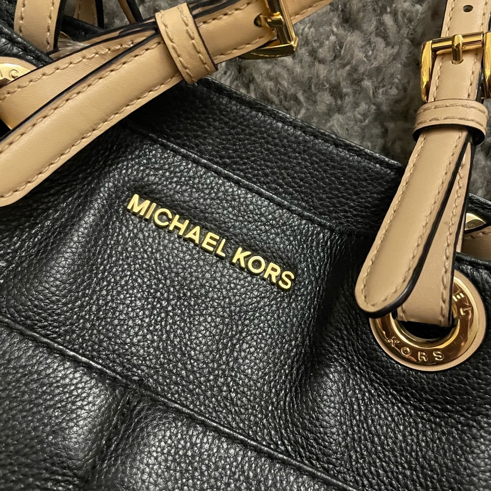 Michael Kors bag - Picture 2 of 4